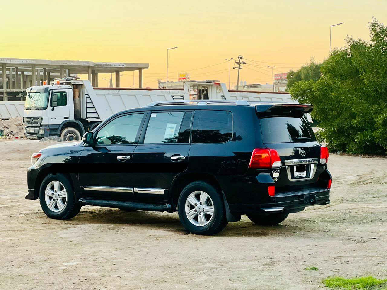 السعر   288  الاتصال ***********
لاندكروز موديل 2014 رقم بغداد بسمي بريم فول مواصفات 1ع1 محرك 6سلند

ملاحظه بيه صبغ صفحتين إثر شريط
 قماره وتكم مكفولات شرط  تفحص سونار وين ميعجبك سياره جديده بمعنه الكلمه 

مكينه وكير وحداديه جدد تخم تاير كهربائيات كله شغاله تبريد ثلج سياره مال جناي وترايه كلش حلو  بل عافيه على ياخذه 

مكانه #نجف
