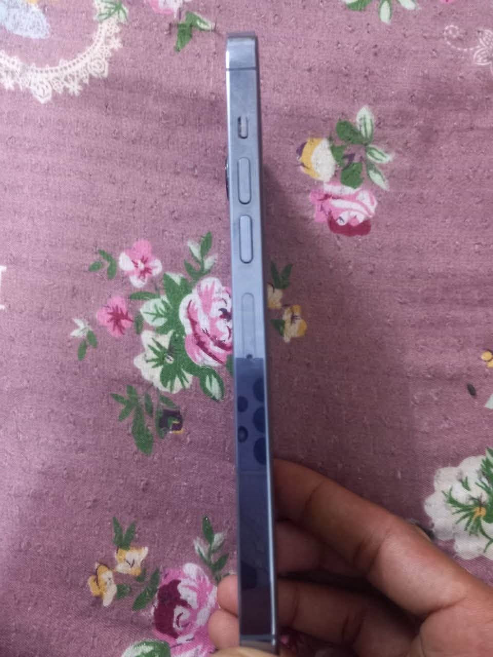 السلام عليكم 13 pro max
13 برو ماكس الجهاز نضافه 100/90 الجهاز اخذته جديد قبل فتره 

ما مفتوح الجهاز ولا مبدل بي اي شي 

شرق اوسط

ذاكره 256

 البطاريه 71
السعر خاص او التواصل على الرقم*********** واتساب موجود
