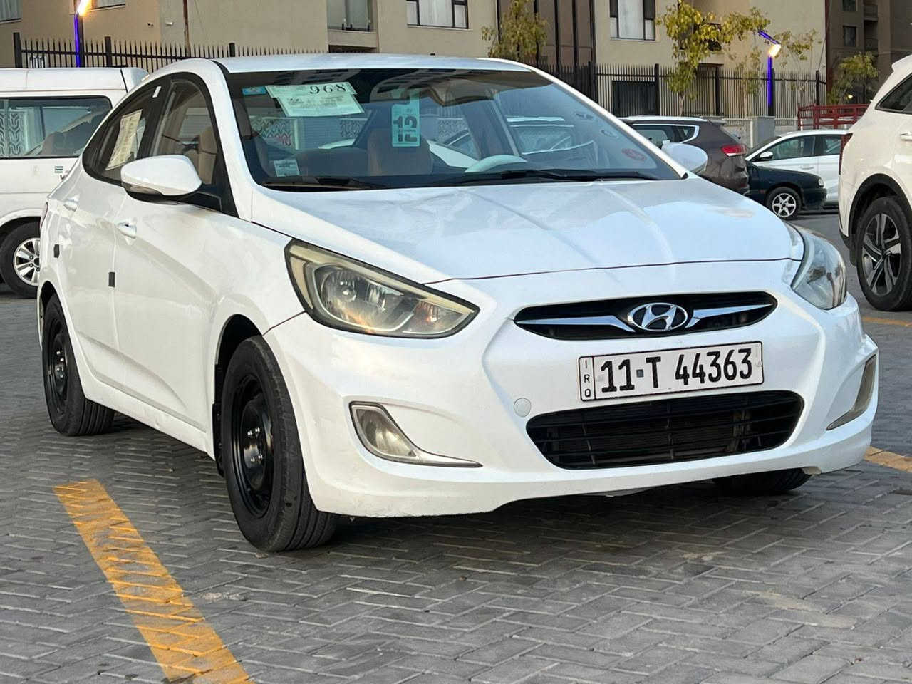 سلام عليكم  اكسنت خليجي موديل ٢٠١٧ بيها خشم بنيد صبغ أثر تكشير
وباب خلفي جهه العبري صبغ 
وباقي سياره كفاله 
كير مكينه مكفول 
تبريد تدفئة شغال 
صدر مكفول 
تخم تاير مكفول 
السعر ٩٤ وبيها مجال قليل عنواني بغداد البياع ***********
