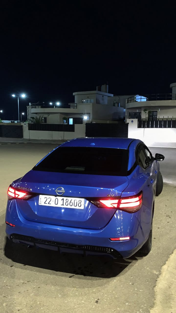 🚗 للبيع نيسان سينترا SV موديل 2024

🔹 المحرك: 2.0 لتر، 4 سلندر
🔹 القير: أوتوماتيك CVT
🔹 الدفع: أمامي (FWD)

المواصفات:

* تشغيل بصمة ودخول ذكي
* شاشة 8 إنج تدعم Apple CarPlay وAndroid Auto
* كاميرا خلفية
* مثبت سرعة ذكي
* تحذير مغادرة المسار
* مراقبة النقطة العمياء
* نظام فرملة طوارئ
* جنوط ألمنيوم
* مكيف ممتاز
* السيارة نظيفة جداً وما تحتاج أي صرف.

💰 السعر : تواصل خاص 
📍 الموقع: اربيل
📞 للتواصل: ***********
الضرر : 3 قطع 
امامي خلفي كبس
