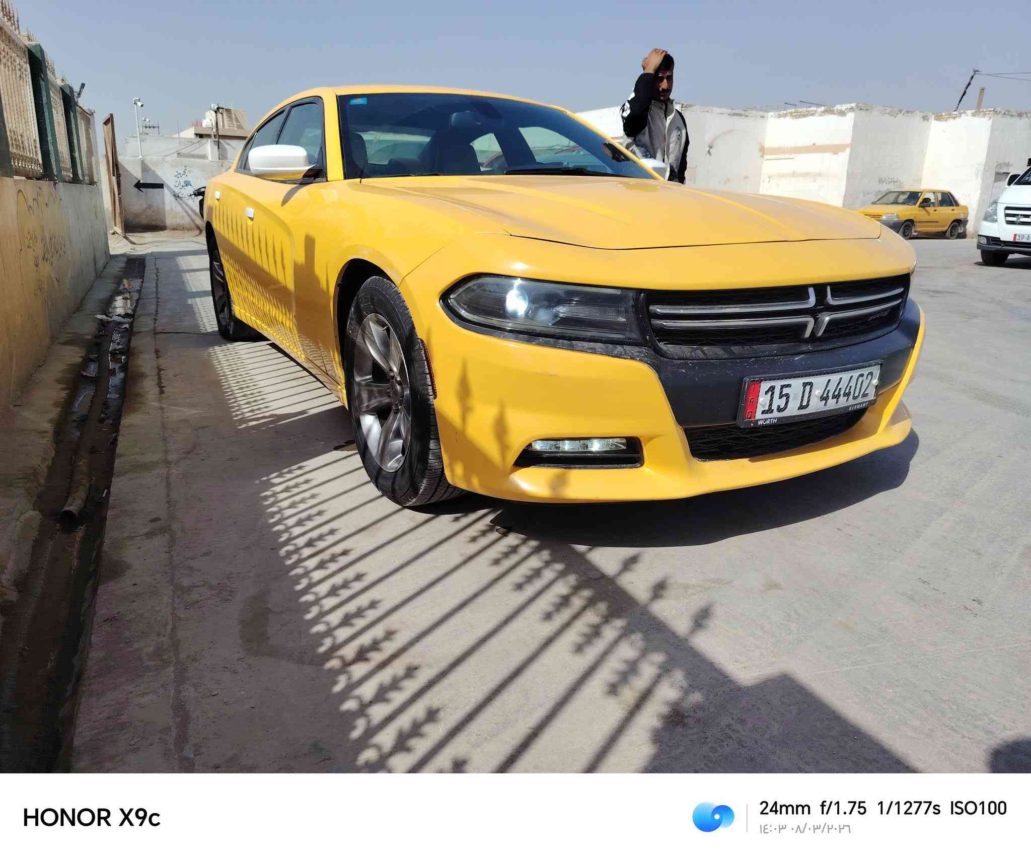 السلام عليكم جارجر ليبع موديل 17امعلاليه 18 سياره جديده بيها قطعتين تبديل رقم الانبار انكليزي مكان سياره ديوانيه السعر 165وبيها مجال ***********
