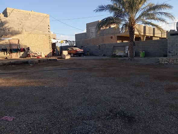 يتوفر مشتمل طابو صرف للبيع في الرمادي الجزيرة طريق الثرثار خلف طاحونة 

يتكون من غرف 2 و صاله و مطبخ و صحيات 

جميع الخدمات تتوفر من ماء و كهرباء و مدارس 

مساحة 600 م
شارع 8 م
طابو صرف تنازل مباشر 

السعر  55 مليون وقابل للتفاوض. 

*********** احمد
