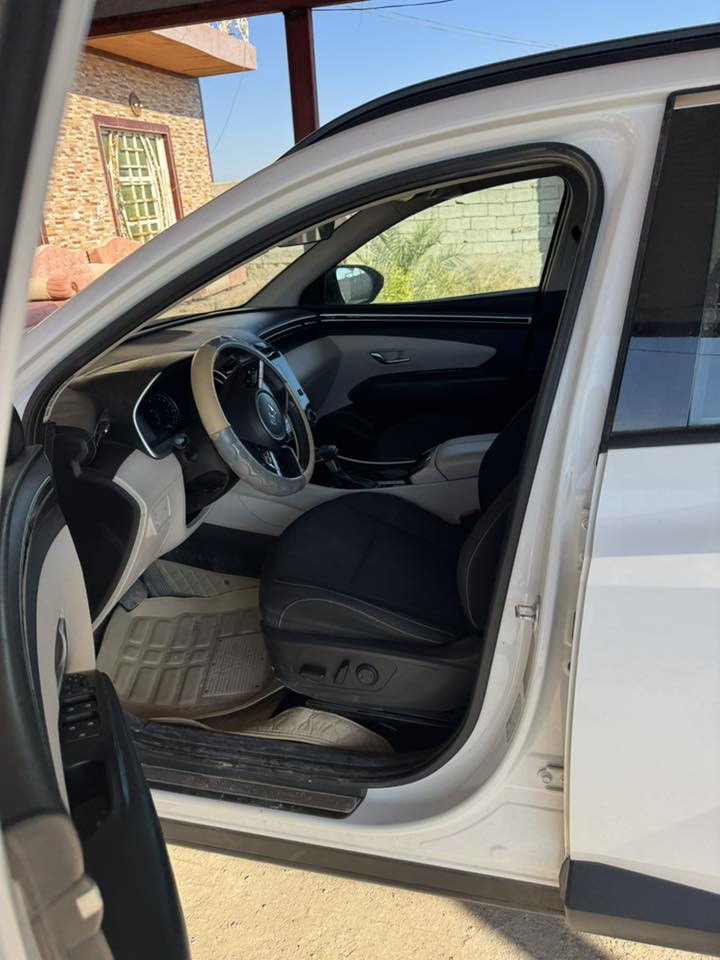 السلام عليكم
معرض الوطن لتجاره السيارات والمكائن الزراعية

هيونداي توسان موديل  2023

رقم بعداد مشروع وطني

المواصفات :-

🔻  

🔴محرك 2.0 لتر DOHC بقوة 150 حصان 

🔴كير بوكس اوتوماتيك 6 سرع 

🔴تشغيل ذكي ( بصمة ) + تشغيل عن بعد 

🔴شاشة Carplay and android auto 

🔴كامرة خلفية دوارة 

🔴تبريد قطعتين 

🔴كراسي كهرباء  

🔴فول تحكم ستيرين 

🔴 دشبول ايباد 

🔴حساس امامي و خلفي 

🔴نظام تشغيل واطفاء الحساسات

🔴نظام تشغيل الكاميرا الخلفية 

🔴 شاحن وايرليس 

🔴 نظام مساعد نزول المنحدرات

🔴اوتو هولد 

🔴هاند بريك كهرباء

🔴 4 وضعيات قيادة 

🔴مانع انزلاق 

🔴ويل كروم

🔸ابـــــعاد السيارة 🔸

الطـــول 480   ســـم 

العــرض  185  ســـم 

الارتـفاع  165   ســـم 

📱🔰للاستفسار الاتصال 

‭0781 563 4737‬
