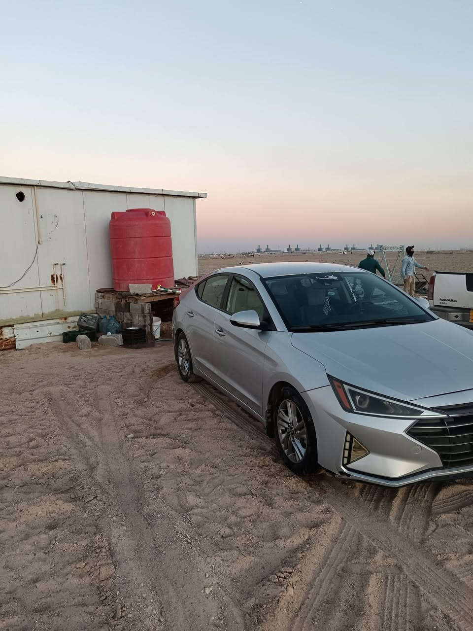 السلام عليكم ورحمة الله
النترا للبيع
مديل 19
!رقم بصره
سياره كامل معاملته رقم الجديد
مواصفات السياره
محرك 2000 دوش
تحكمات ستيرن
مانع نزلاغ
تحديد مسار
توقف ذاتي
شاشه كبيره
3 انضمه قاره
حساس مري
لايت زنون ستوني شاده
حادث تبديل بنيد فقط بدون دوخل الباقي ليبل واحد 
سعر 133 $
عنوان بصره معقل 
مبايل ***********
