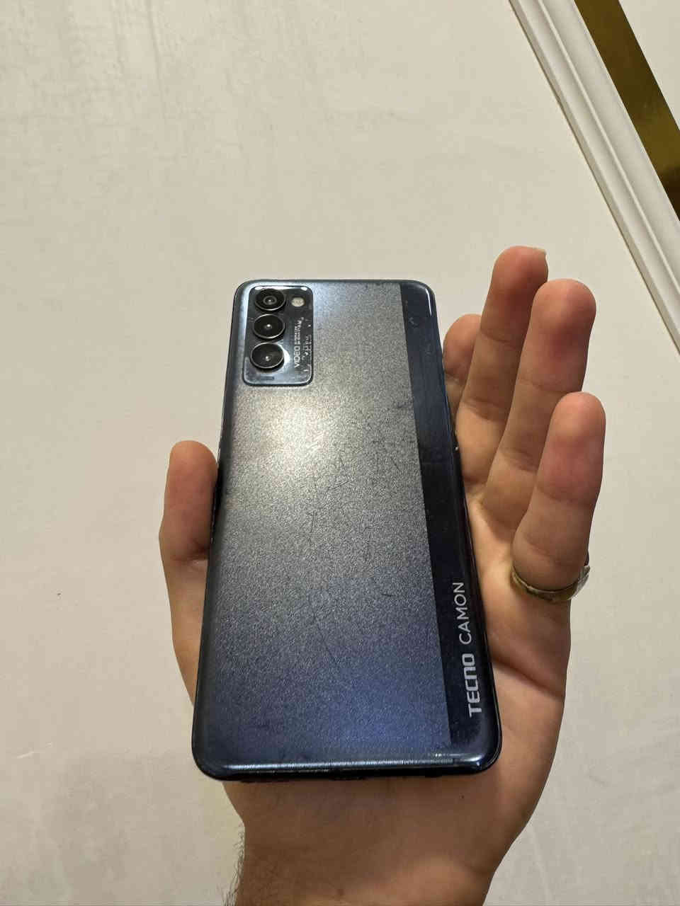 تكنو كمون١٨
١٢٨

شاشة مبدله اصليه

كارتونه ويا وكيبل 

بطاريه٥٠٠٠

جهاز راقي

***********

السعر٧٥ الف 

العنوان :نجف
