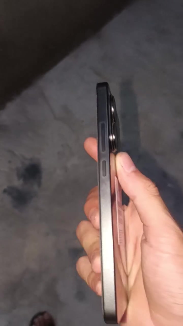 بوكو اكس 7برو 512عشوائيه 12+12جهاز غني عن تعريف اخذته قبل 3اشهر طك كارتون جهاز زلغ ما بي ملحقاته كامله للبيع او مراوس حسب القناعه توصيل متوفر ***********
