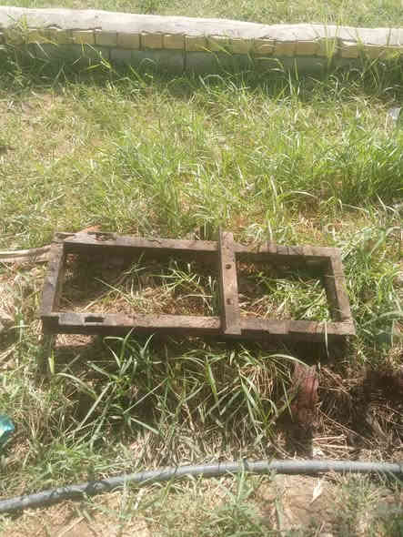 سلام عليكم اخوان يوجد ماطور ابو العشره تبريد هوه جاهز بس القاعدة مال الشاصي خربانه خنزيره خير من الله وياه هوز ابو السته 7متر  وياه مذب ومصفي جاهز السعر 275الف قفل المكان ذي قار الغراف ال سهلان رقم المبايل ***********
