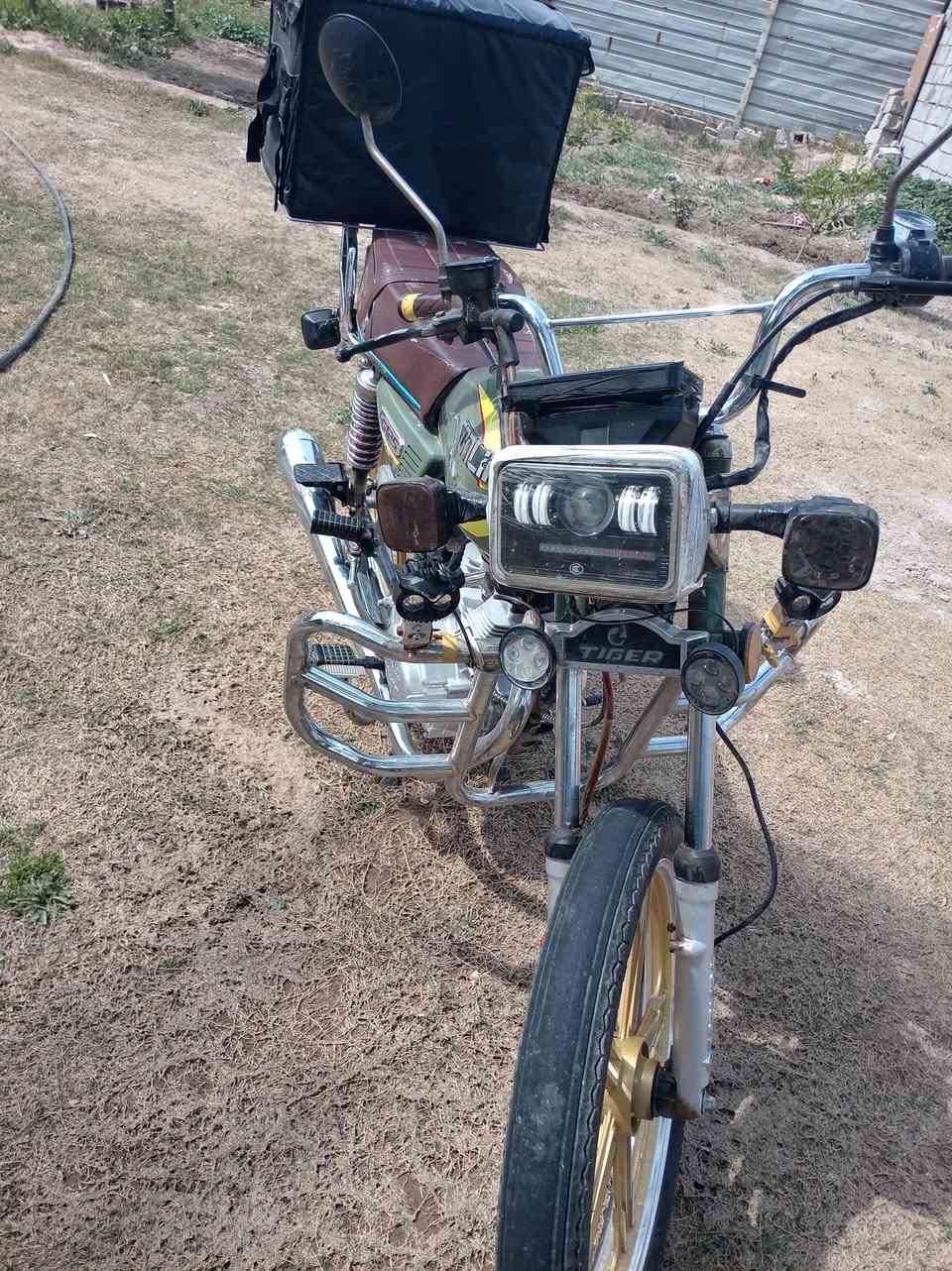 للبيع دراجه سيفان موديل 2024 مكفوله من كلشي كير محرك اوراق موجوده سعر 500وبيها مجال بسيط الي حاب يتواصل ***********واتساب
