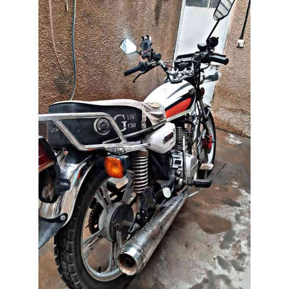 دراجه للبيع
موديل 23 سيڤان 5 گير
الدراجه نظيفه و المحرك مكفول م مفتوح وكلشي بيها مبدله جديد 

نقصها السلف واگف فقط 

سعرها 550 وبيها مجال 

العنوان بغداد مدينة الصدر 
للتواصل متواجد واتساب وماسنجر

***********
