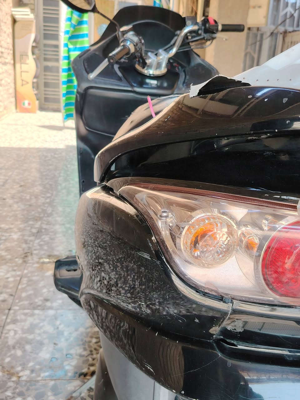 سلام عليكم
دراجه فورزه 0.8
الدراجه كامله اي نقص مابيه من ناحيت الكفرات
دسمات جديد فيت بم جديد قايش جديد الدراجه كامله
مكينه مجفته تجفيت كلش زين ترايك وين ميعحبك
تاير خلفي جديد
 الدراجه متوكفك سعره 800 الف
المكان بغداد حي العامل
***********
