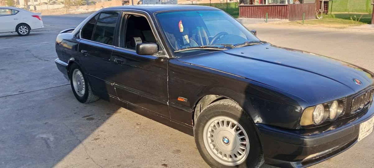 محرك مسكر 520
كيرر عادي
محرك كير بشرط 
رقم كركوك مشروع وطني 
سيارة ناعمة 
السعر 38 مكاني تكريت 
***********
