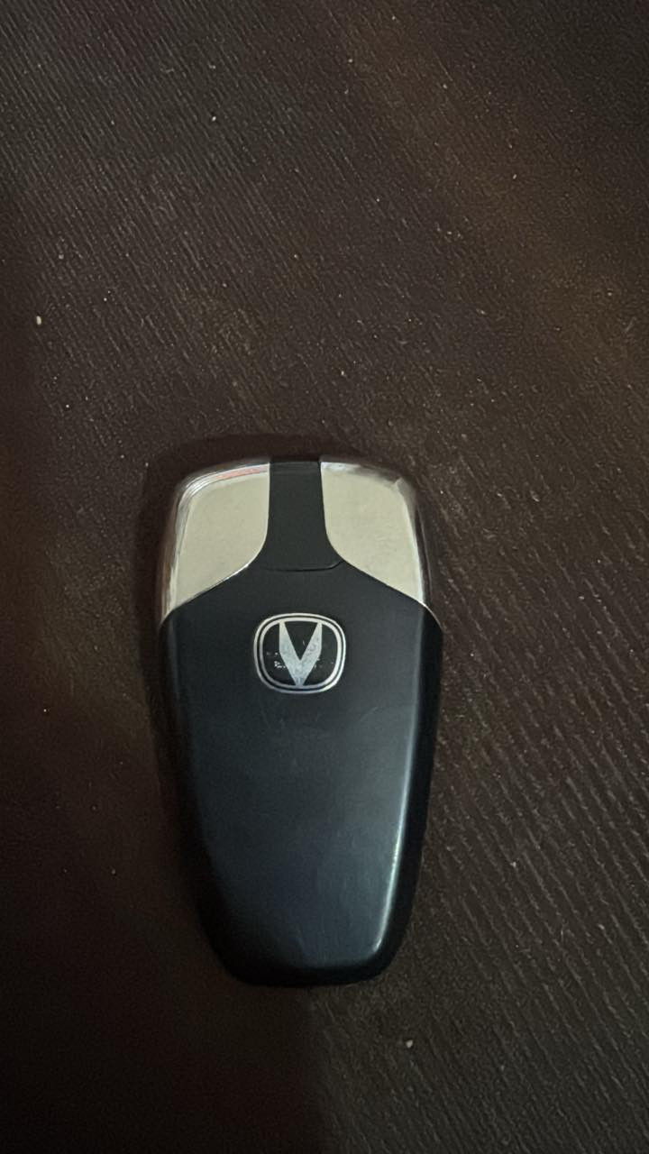 سلام عليكم بصمات عدد2بيكم هايلوكس موديل 2022والثانيه شانجان موديل 2024 للبيع الاستفسار اتصل ***********
