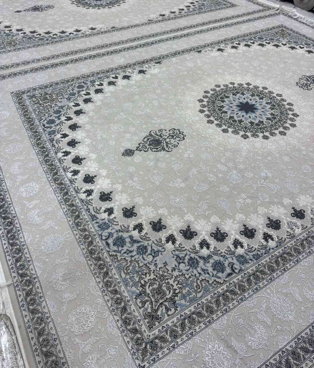 دوو تاك فه رش ئيرانى  ٧٠٠شانه گول به ر جسته نه خش ١٢٠٠شانه  تازه غه سل كراوه دانه ٣به ٤بو ژوورى ٦به ٤ده بيت  شوين حاجياوا


**إذا كنت صاحب هذا الإعلان وتريد حذفه لأي سبب، رجاءا أرسل رسالة إلى الدعم الفني**