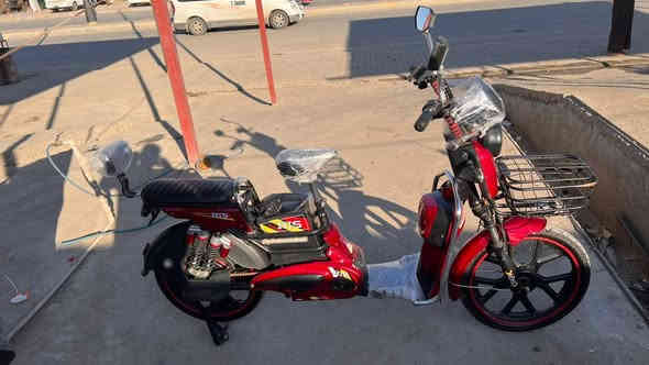 السلام عليكم  
بايسكل شحن للبيع 
موديل 2025
حجم 20 حجم 
5بطاريات 
بطاريات شرط ع فحص 👉
الملف حجم كبير نشاط فول 
السرعة 99 
4 گير
اللون مميز 
تشغيل بصمه+ صويج+ بلوثوث 
السعر 285 وبي مجال قليل 
مكاني الشرقاط قرب كراج الشرقاط 
رقم الهاتف 
*********** 
مستخدم اقل شهرين سعر الجديد 500 وهاذا أخو الجديد
بطاريات انطيك شرط ع فحص 5 بطاريات 
يمشي فوگ 35 كيلو اقل شي
