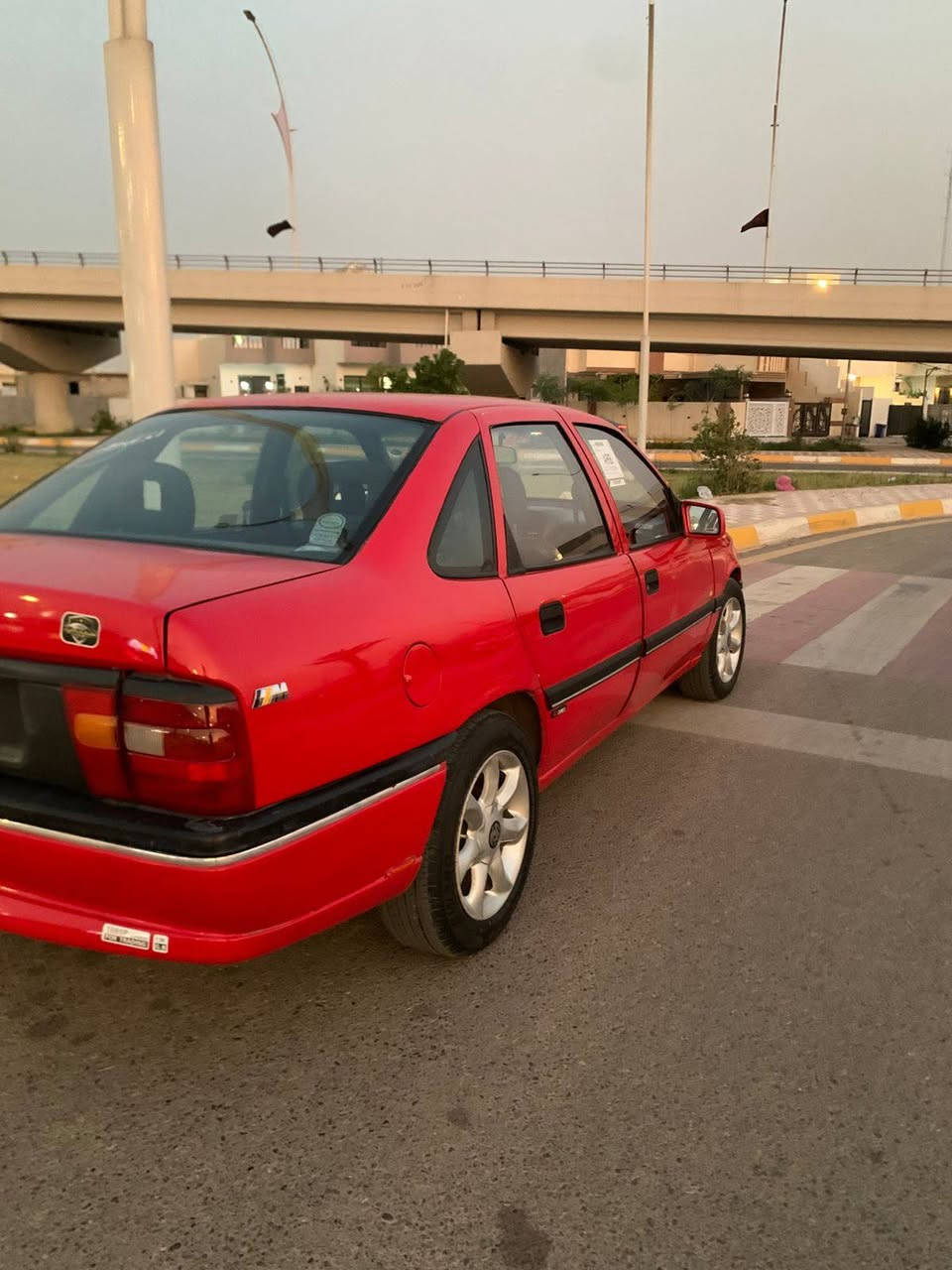 سياره اوبل فكترا موديل 92حجم16قايش عريض باور سياره نظيفه جدا كولشي مابي شرط بدون ضربه سنويه منتهي فقط بي دفتر بنزين كهربائية كلها شغال تخم صدر جديد سعر 35وبي مجال بسيط عنوان كركوك رقم هاتف ***********

