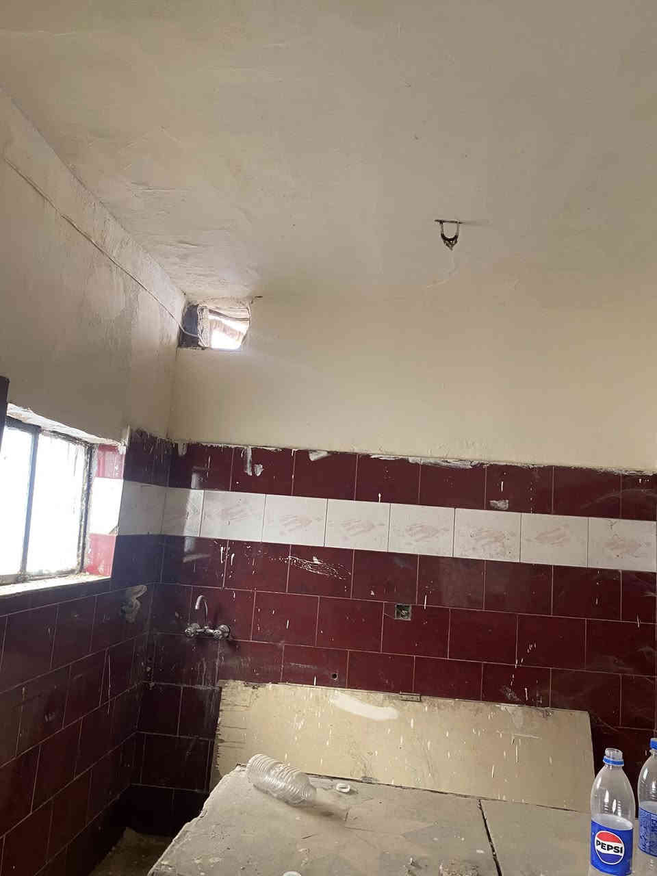 السلام عليكم بيت البيع المساحه 110مربعه في منطقت سبع البور  بل 3488بصف الركن قرب البلديه والملعب  السعر 45 وبيهه مجال لشراي لاستفسار على الرقم ***********
