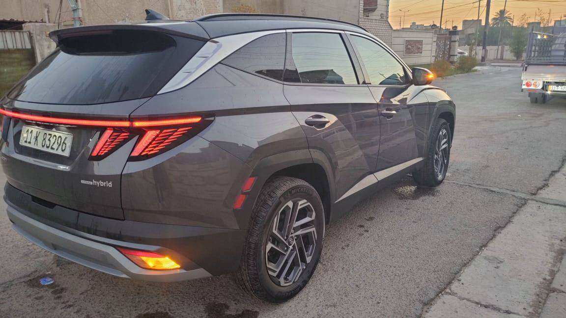 توسان  هايبرد 2025 فول مواصفات صور الحادث مرفق بصور مواصفات فول الفول جديده السياره   عروضه 215 وبيه مجال عنوان البلديات ***********

