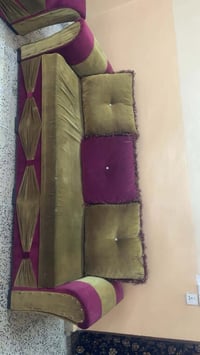 كنبة • صالون • أثاث