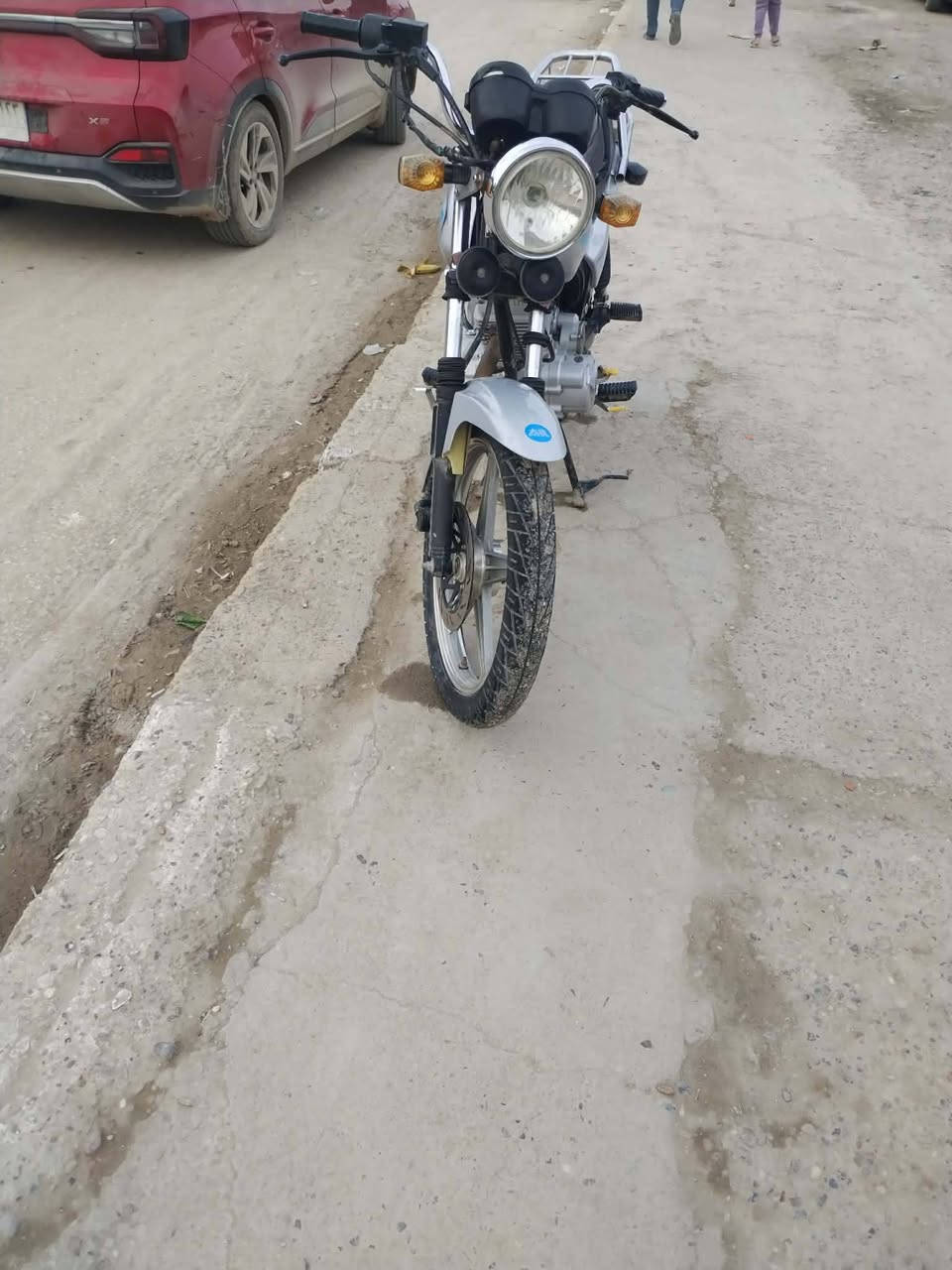 سلام عليكم درجه ديون عظم لبيع موديل 19 اوراق سكنر ليريدهه بيه خير ويدلل المكان حله راح اخلي رقمي ولريدهه بيه خير ويدلل ((***********))
