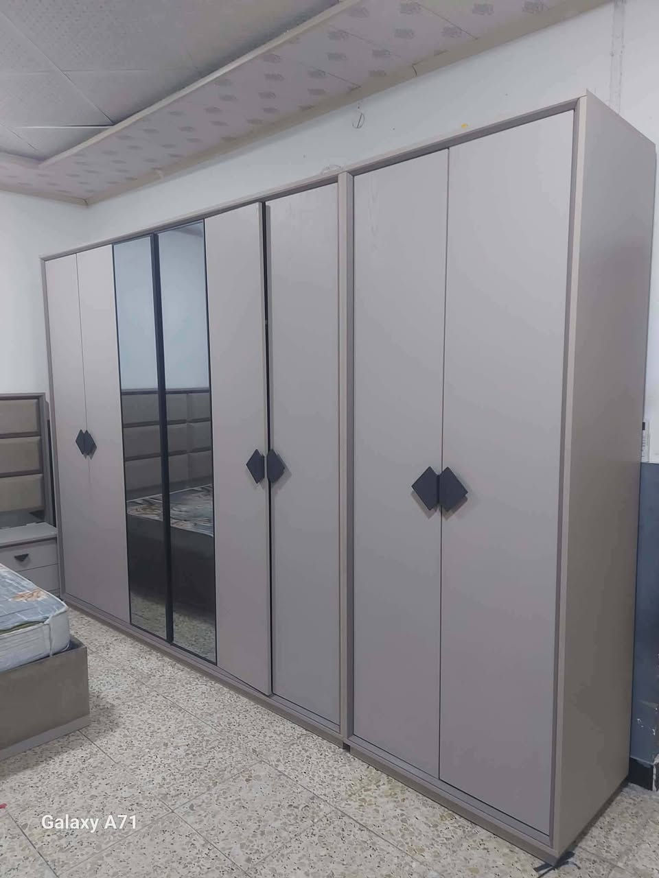 غرفه تركي جديده نوع ثقيل للبيع السعر 1.500

 و بيها مجال للشراي البراكيه شارع المطار القديم


**إذا كنت صاحب هذا الإعلان وتريد حذفه لأي سبب، رجاءا أرسل رسالة إلى الدعم الفني**