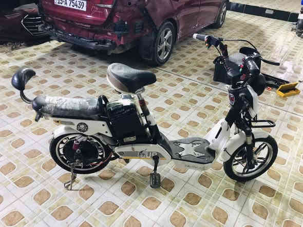 متاح دراجه شحن حجم ١٦ كهربائيات كله شغاله بطاريات تخم جدد النضافه مثل ما موضح بصور السعر ١٨٠ يرهم بيع و مراوس مكاني هيت حي البكر *********** وتساب واتصال
