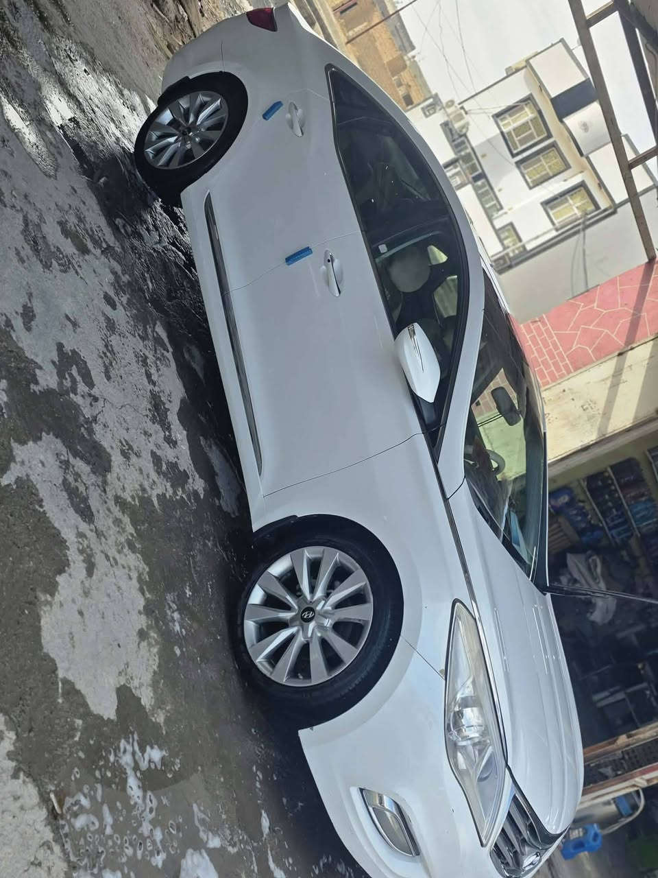 سلام عليكم
ازيره موديل 15خليجي فوا موصفات السعر 125وبيه مجال 
6لسندر رقم بغداد السياره جاهزه حداديه امامي خلفي كله جديد مكينه وكير خير من الله حادثه تبديل باب السايق وخلف السايق والدور ما مسبوغ  مكاني نجف كوفه الحاب يتصال واو واساب 
***********
