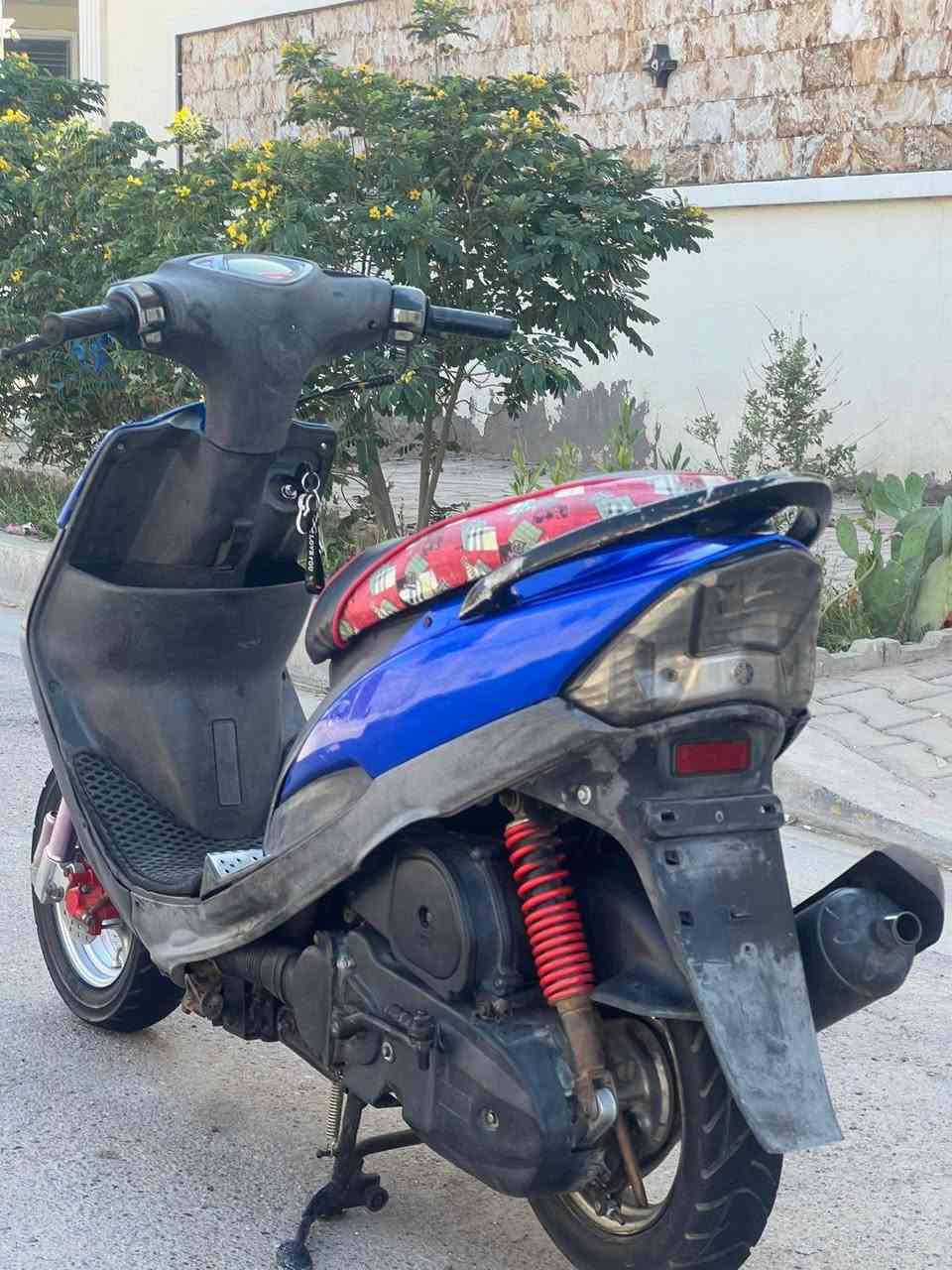 "سلام عليكم.ٍ ماكس عدلة للبيع

مكينه مكفوله من كلشي برغي ما مفتوح بيه (بلاديه) (55)

دراجة كهربائيات شغالة كلها شلع

لايت عالي ناصي اشاير سكن كله شغال 

نكرة سلف. هندر كله شغال.

 السعر.. (500).. وبيها مجال حك الجية

العنوان... بغداد المحموديه

 اتصال ***********

***********"...
