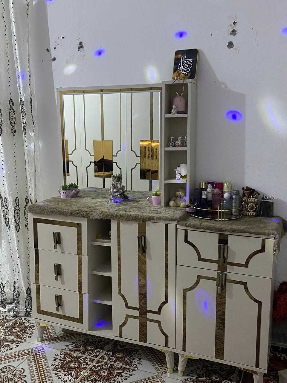 غرفه للبيع شراي خاص مابيها ولا كسر وجديده


**إذا كنت صاحب هذا الإعلان وتريد حذفه لأي سبب، رجاءا أرسل رسالة إلى الدعم الفني**