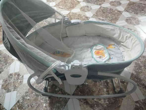 للبيع نضيفه كلش تقريبا جديدة 
***********
