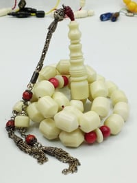 سندلوس • مرجان وفضة • وزن ١١١غ