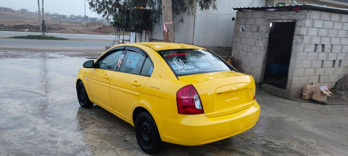 السلام عليكم
اكسنت وارد أمريكي موديل 2011
فول مواصفات بيها طخه براس الوند وطخه بل تكمه شويه شرط مو واصله لا شواصي ولا داخل كير شرط  محرك شرط سياره مال جناي
سعرها 92 وبيها مجال 
***********
***********
