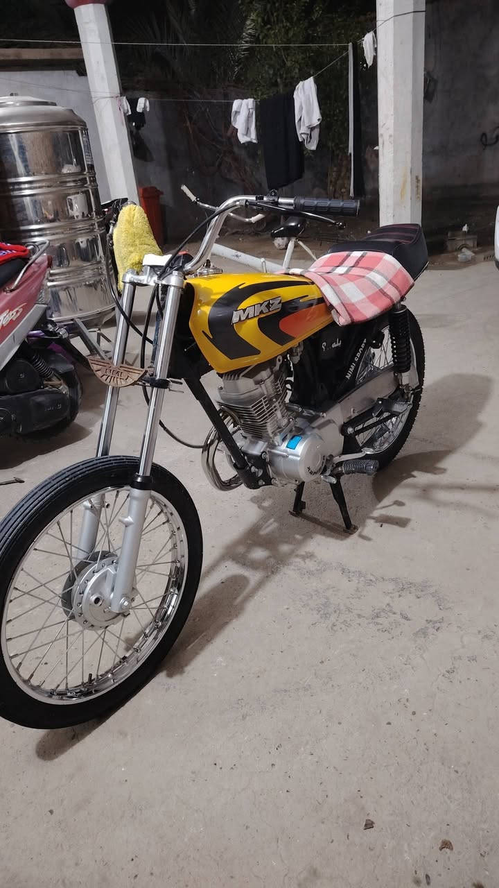 تعمير كله اصلي 25 صار شهر من معمره للبيع السعر 750وبيه مجال حك الجيه المكان كربلاء طوريج الاتصأل بألرقم ***********
