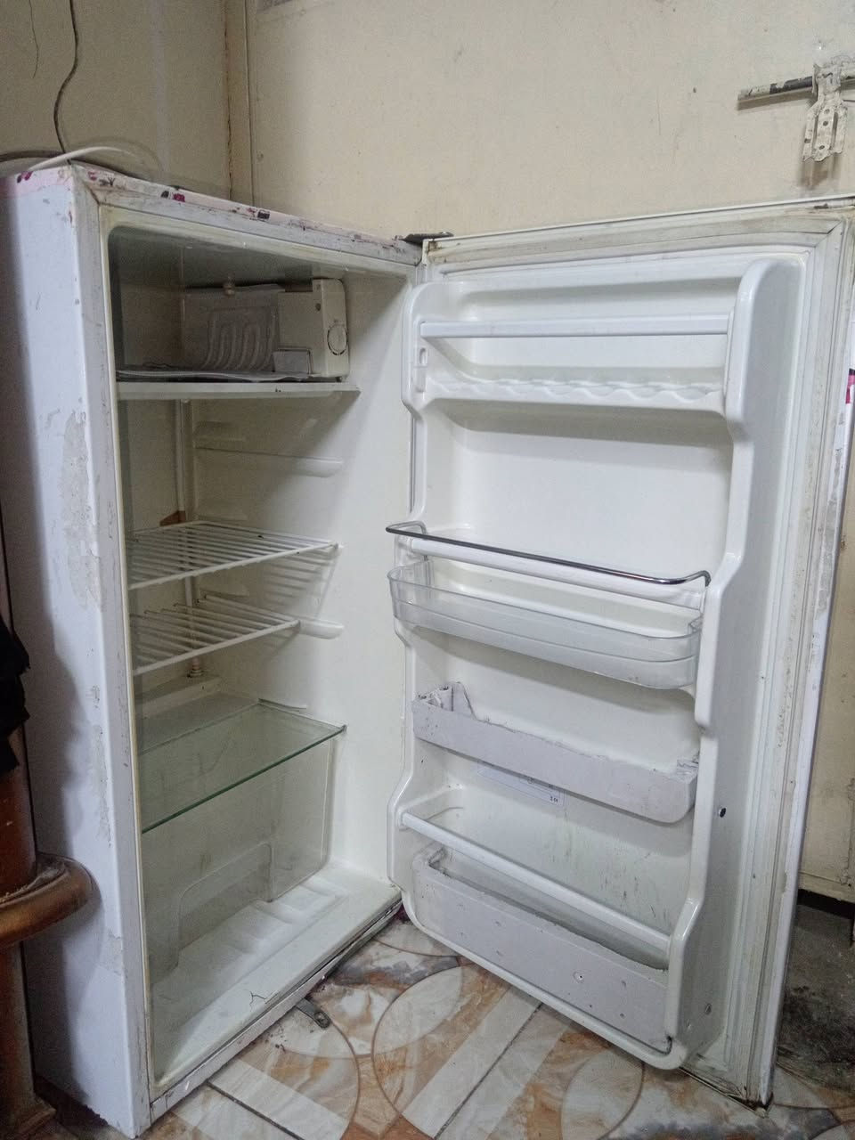 ثلاجه شغاله مستعجله علبيعتهه سعرهه60مكان بغداد حي اور


**إذا كنت صاحب هذا الإعلان وتريد حذفه لأي سبب، رجاءا أرسل رسالة إلى الدعم الفني**