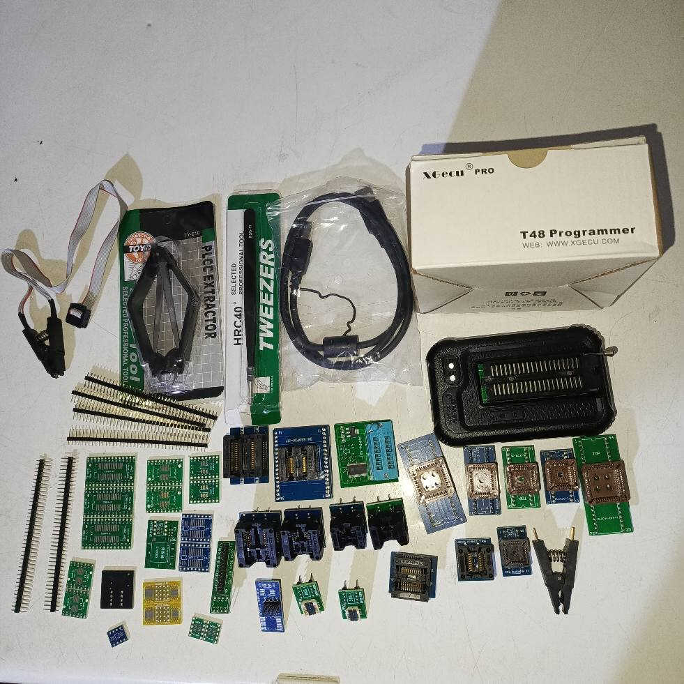 مبرمج XGecu T48 (TL866-3G). 
يعتمد على وحدة تحكم 32 بت بتردد 120 ميجاهرتز وتصميم ثنائي الفينيل متعدد الكلور رباعي الطبقات. 
يدعم أكثر من 31000 شريحة متكاملة. 
يدعم رقائق الجهد العالي، بحد أقصى VPP يصل إلى 25 فولت. 
يدعم العمل مع 4 مبرمجين في وقت واحد على كل جهاز كمبيوتر. 
سرعة البرمجة أعلى بكثير مقارنة بالموديلات السابقة.  
 السعر 50 الف   *********** بغداد, العراق
