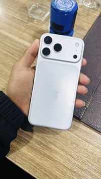 آيفون ١٧ برو ماكس • ٢٥٦ • مستخدم يومين