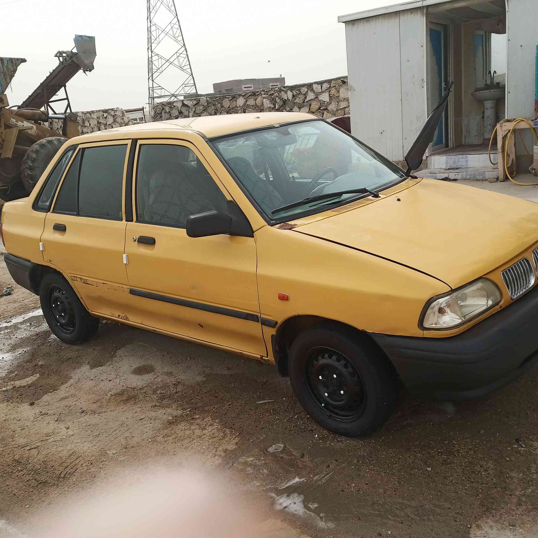 سايبه البيع جاهزه مكينه كير حداديه مصفره هيئه وغرامات موديل 13 مكانه دوانيه 29ابيه مجال ***********
