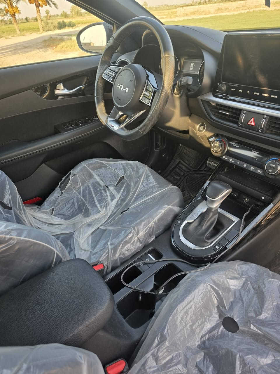 للبيع((السعر ١٧٨$))((فووول مواصفات واحد ع واحد--جيتي لاين))
كيا فورتي موديل ٢٢ وأرد أمريكي 
رقم بغداد الجديد بأسمي
لون أبيض 
ماشية ٣٩
🔴 بصمه تشغيل بصمه أبواب /تشغيل عن بعد 
🛑محرك 2000 دوش 
🔴 / مانع انزلاق
🛑لدات أمامية نهاري
🛑 حساسات خلفية وأمامية
🛑أتو هولد
🛑 فتحة سقف
🛑شاشه كبيره تدعم كاربلي/خرائط Gps
🛑كامره خلفيه / كروز مثبت سرعه
🛑لايت زنون عالي ناصي 
🛑شاشة ضبط واعطال بل دشبول
🛑منافذ USP/ 12V /Tip
🛑حساس اطارات / 4 دسك/ Abs
السيارة مكفولة ماعدا دعامية خلفية وع كد شبر بالصندوق((السيارة بحالة الزيرو))
للاستفسار الاتصال(***********_***********)
مكان السيارة بغداد اليوسفية
