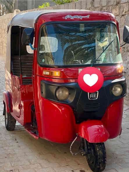 سلام عليكم 
تكتك للبيع موديل ٢٠١٨ رقم وسنويه بسمي التكتك معمره تعيمير عام من حداديه وسمكره وصبغ حراري وجاهزه من كلشي السعر ٤ ونص وبيه مجال مكاني طوريج ***********
