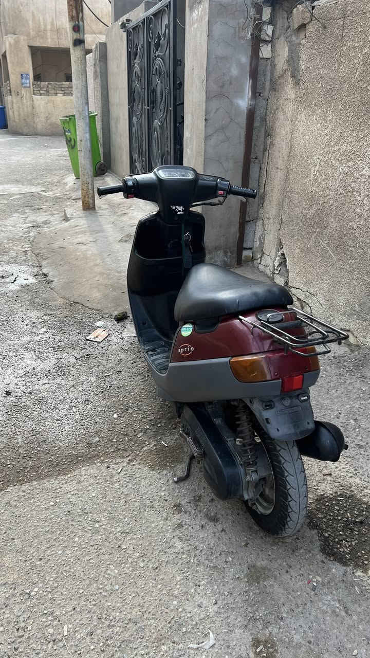 سلام عليكم دراجه بطه 60 للبيع دراجه كفاله عامه  مامفتوحه ابد الدراجه ماداخله تصليح ابد كلهه بلاديه شلعه معدل كامله مكمله كهربائيات كلهه شغاله ما ماشيه قليل مكينه كلش ناعمه تجي وتشوفهه مكان الدراجه بغداد الدوره السعر خاص للأتصال ***********
