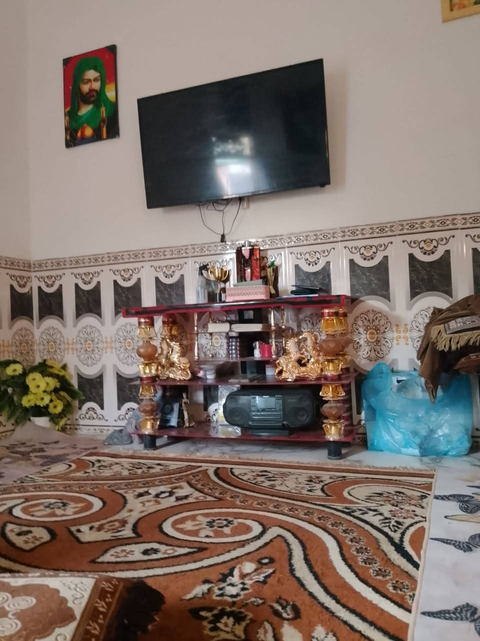 سلام عليكم غراض للبيع متستعملات نضيفات مكاني مجر لكبير استفسار على رقم ***********
