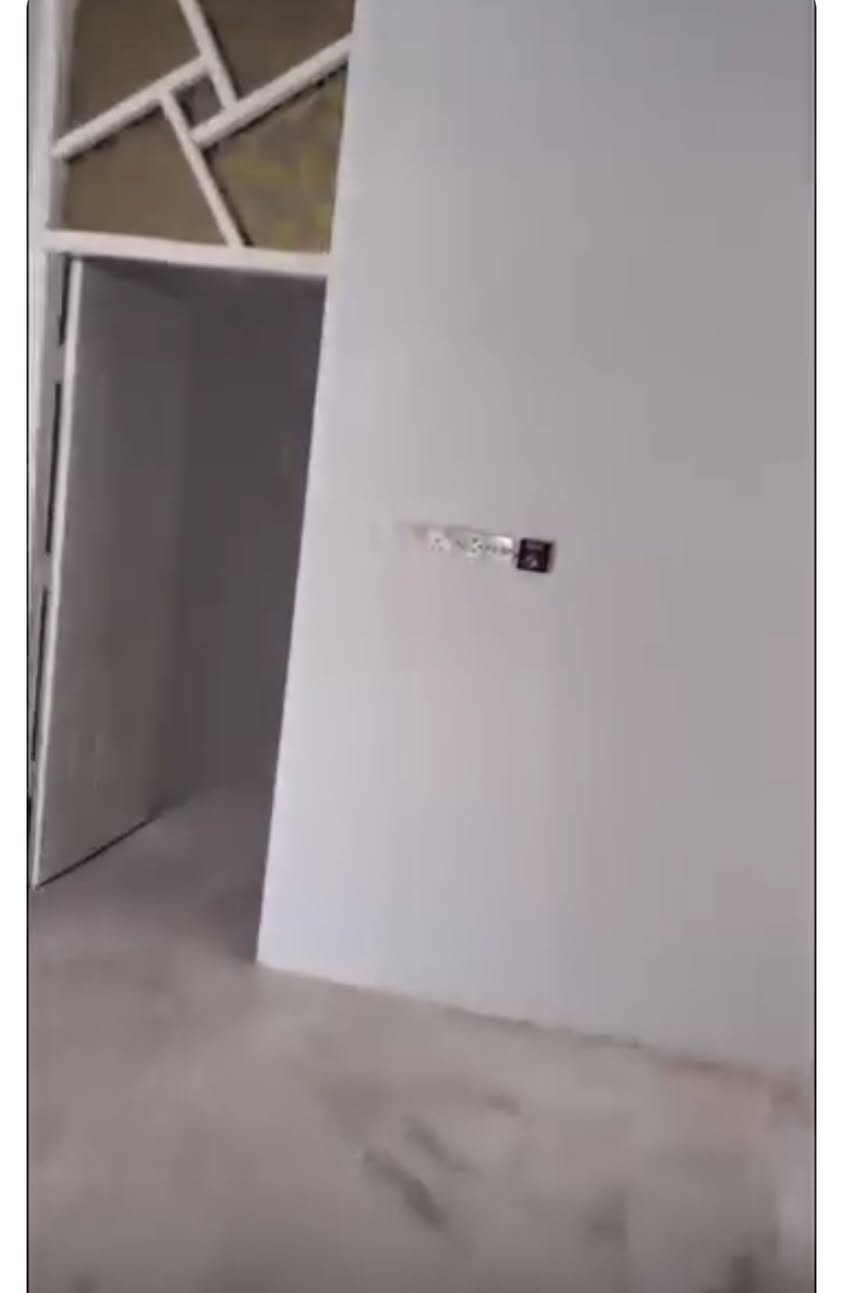 دار للبيع 100متر ملحق الفارس مقابيل المدرسه الصينيه طابق واحد بناء بلوك لارضيه مرمر بناء مرتب بسعر اجد مناسب 
***********
