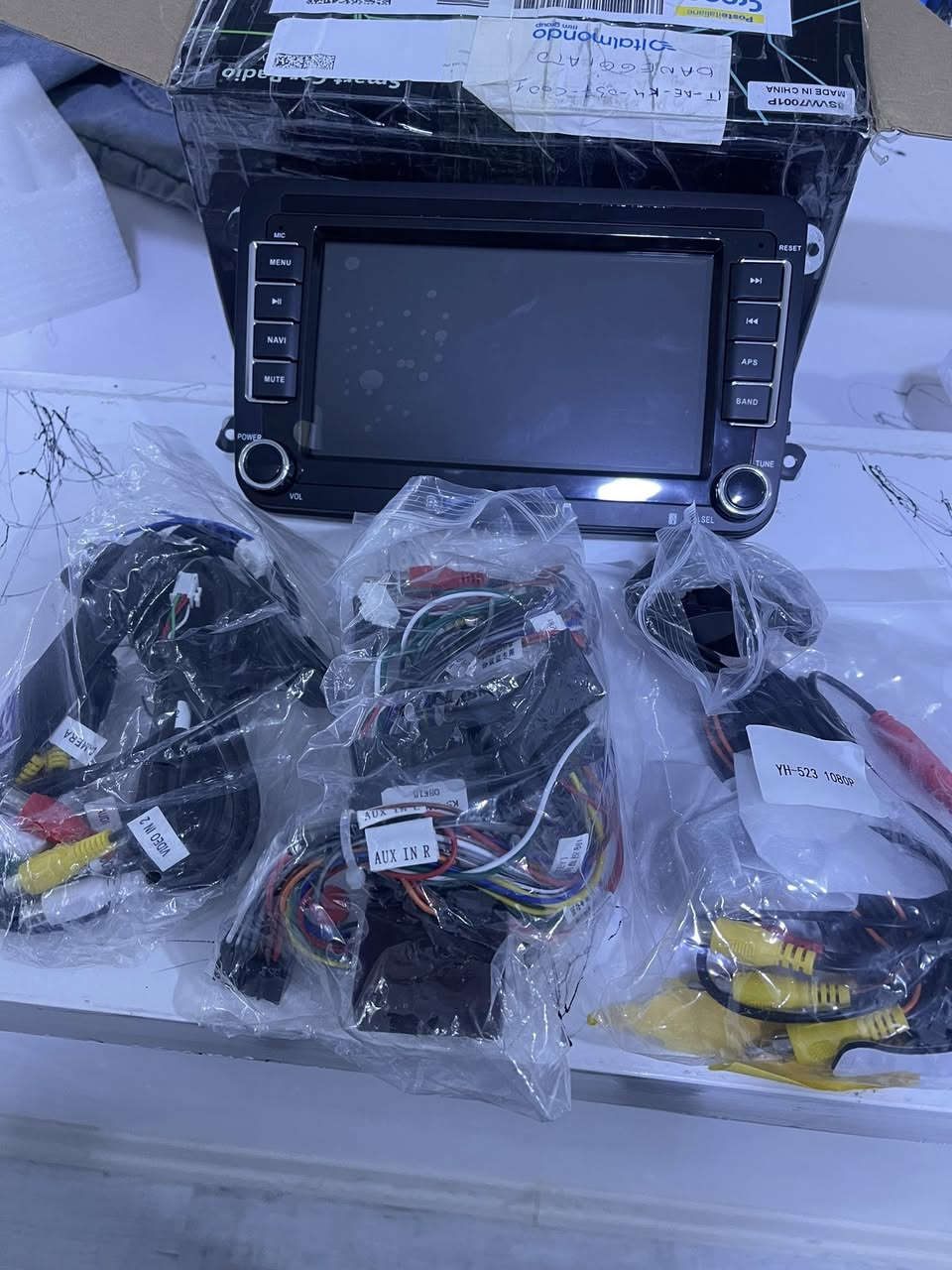 شاشه سكودا و جيتا و باسات كامل  مواصفات
٧ انج رام ٨ ذاكره ١٢٨ 
جديد


**إذا كنت صاحب هذا الإعلان وتريد حذفه لأي سبب، رجاءا أرسل رسالة إلى الدعم الفني**