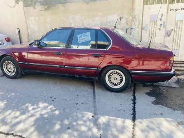 السلام عليكم 730 محرك فل جامات كهرب دبل جام كشنات جلد تدفئه تبريد  رقم انكليزي شرط لتحويل سياره بأسمي شرط مصبوغه جماليه فقط كفاله عامه من الحادث شاشات 2
كامرات 3 سياره جاهزه السعر 60 ورقه 
للتواصل ***********
