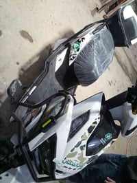 السلام عليكم دراجه شحن للبيع لبارحه اشتريتها ل اخوي لزغير وماعرف يسوقه...