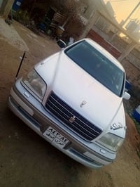 تويوتا كراون • ممتازة • قابل تفاوض