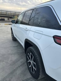 شيروكي لمتد • ٣.٦ لتر • ١١ الف كم