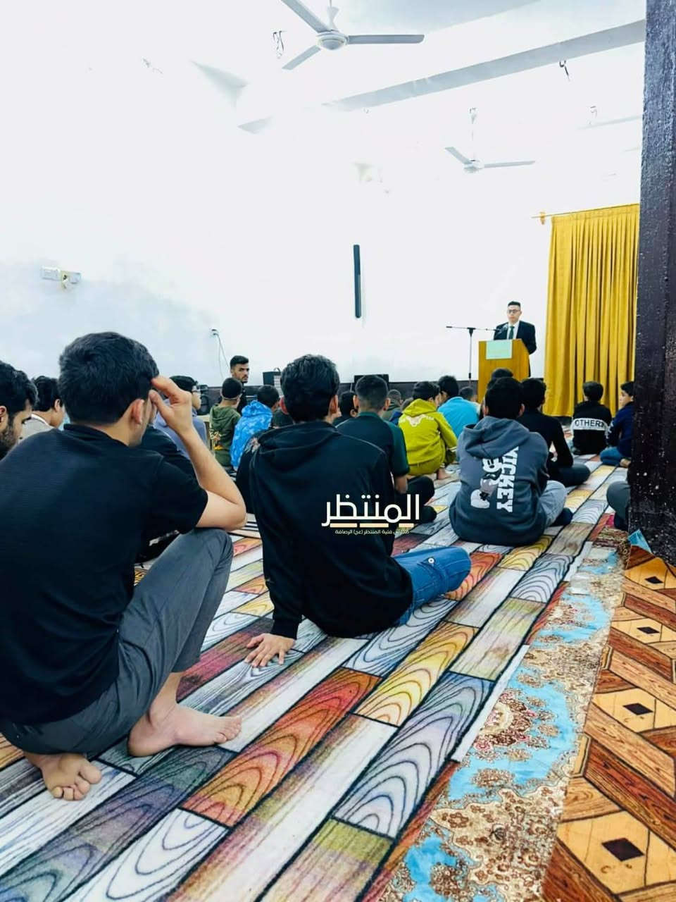 مدرسة فدك الزهراء 
في بغداد النهروان 
تستقبل الشهر الكريم 
باحتفالية متميزه 
ومبشاركة طلبتها بشكل ملحوظ ومميز 
بأجواء محفوفه بذكر أمام زماننا عجل الله فرجه


**إذا كنت صاحب هذا الإعلان وتريد حذفه لأي سبب، رجاءا أرسل رسالة إلى الدعم الفني**