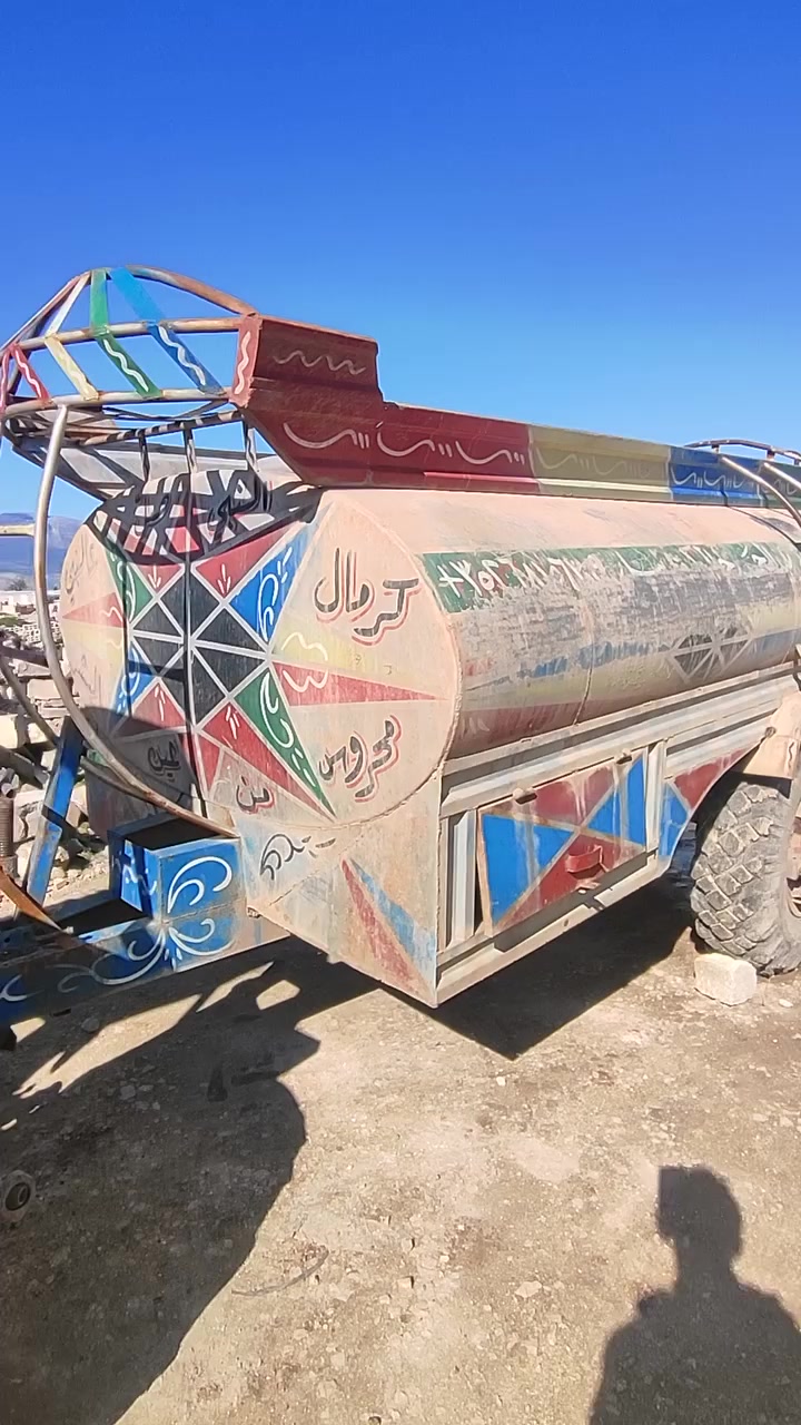 صهريج  27 برميل صاج 3 ميلي شاصيه 18 الرقبه 16 مكفول من الحرام السعر 1700 مخصوم من الأخيرر
رقم العاتف 0995766051 
تواجد ريف حماه سهل الغاب قريه الحواش


**إذا كنت صاحب هذا الإعلان وتريد حذفه لأي سبب، رجاءا أرسل رسالة إلى الدعم الفني**