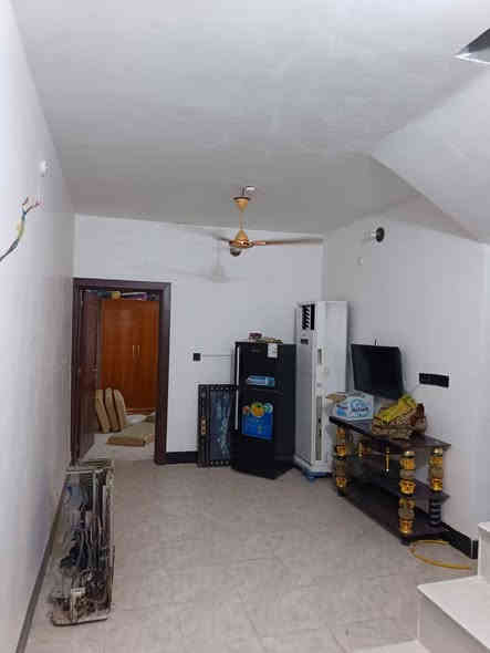 سلام عليكم بيت بحي وفاء طبقين لبيع مساحه ١٠٠ سعر ١٦٠ وبي مجال ستفسار مكتب بركات ام بنين ***********  رقم ثاني ***********
