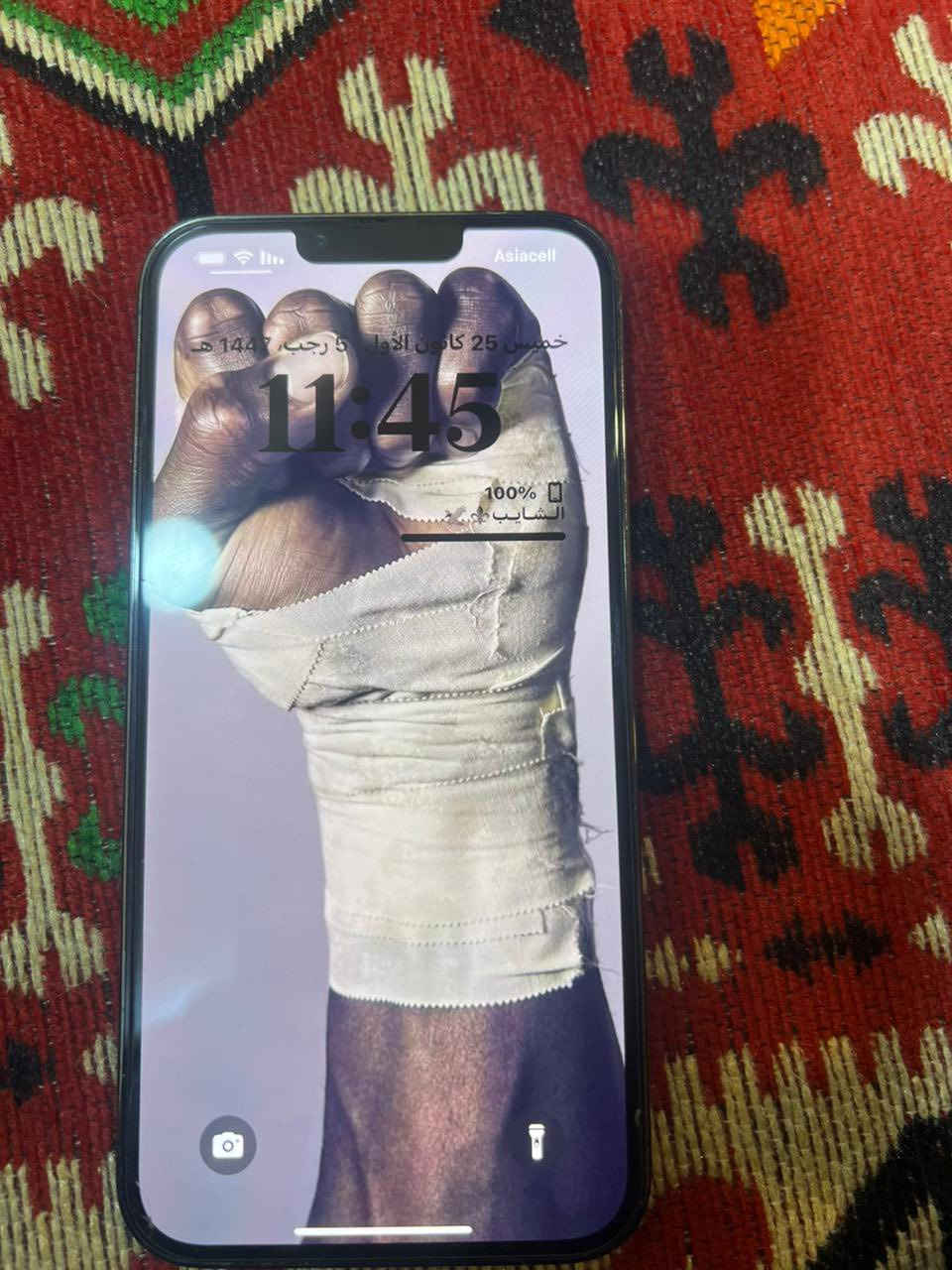 السلام عليكم جهاز ايفون 13برو ماكس كفاله من زلغ نضيف امعنه الكلمه نضافه99‎%‎امبدل شاشه اصليه من ابل حتى توثيق بيه رايده550وبي مجال حك الجيه  مكاني بصره قبله تواصل على الرقم***********
